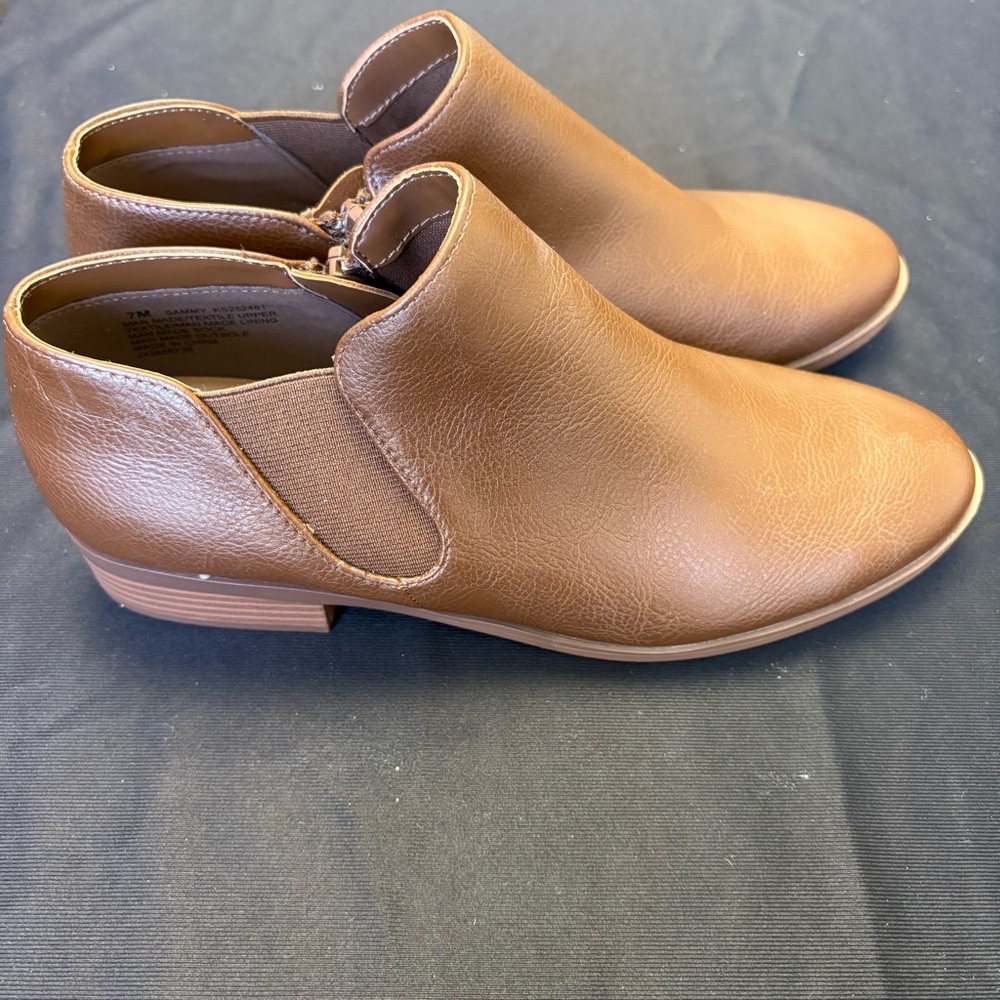 Kensie Brown Ankle Booties
